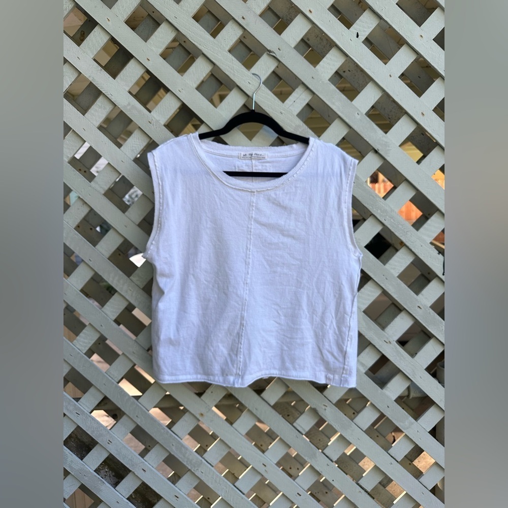 Women’s White Sleeveless Boxy Tank Top